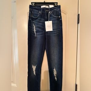 NWT Kancan Curvy Dark Wash Jeans Size 23/0